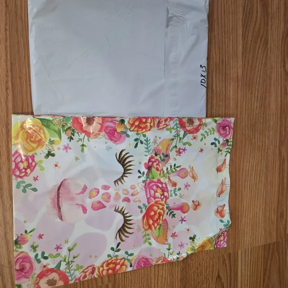 25 Count 10x 13 Poly Mailer Floral Giraffe Print Bag - Picture 2 of 3